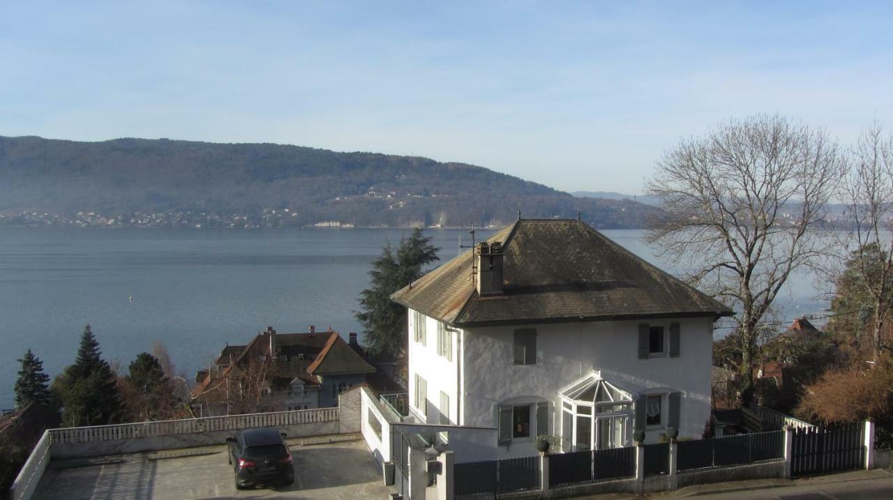 Villa Le Lac Cottage Au Bord Du Lac D'Annecy - Chambre Chez L'Habitant - Les Terrasses Du Lac Veyrier-du-Lac Exteriör bild